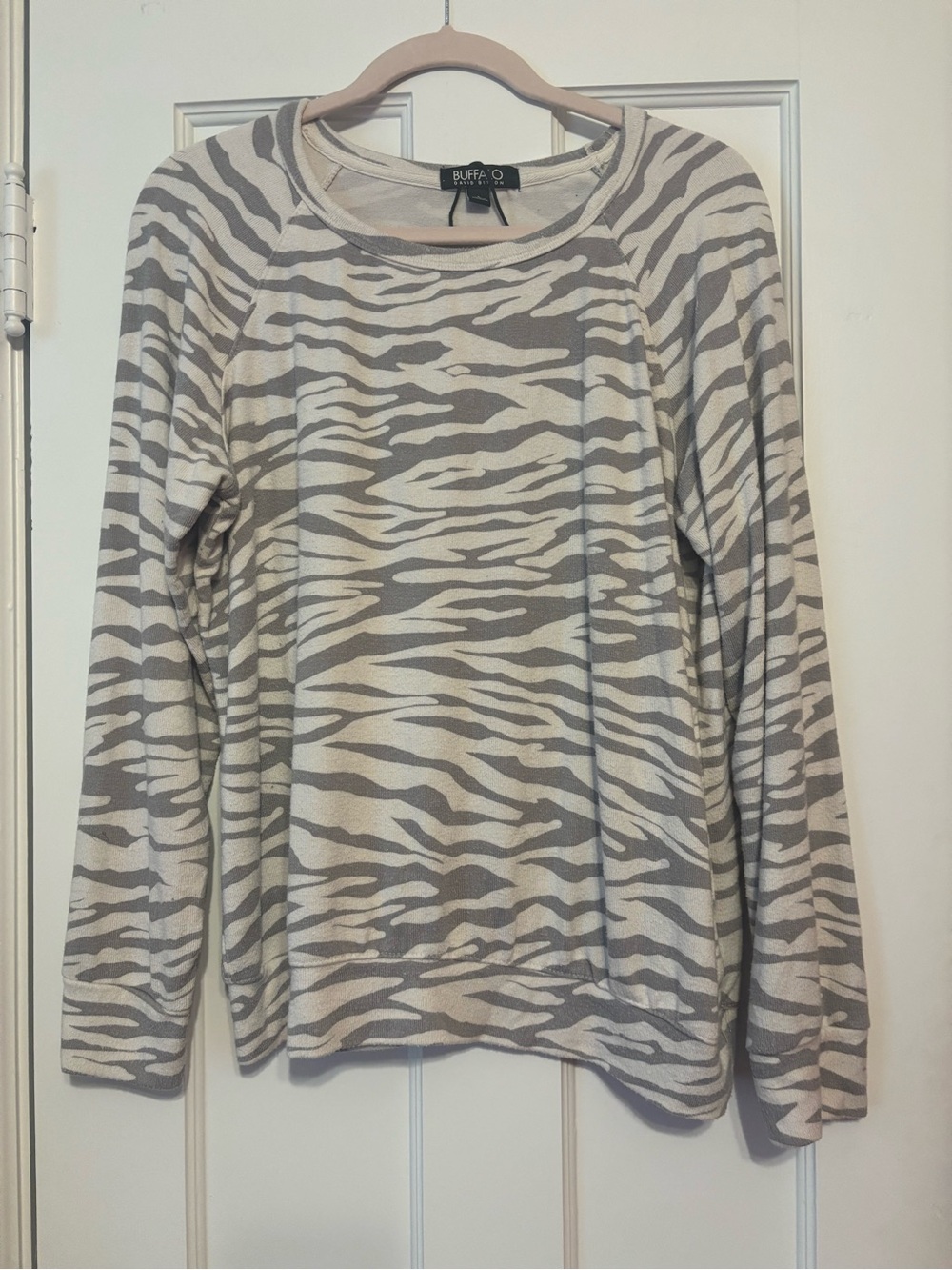 Buffalo David Bitton Cream and Taupe Zebra-Print Long Sleeve Top